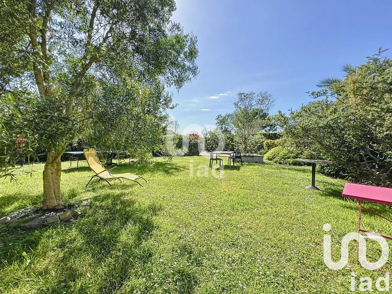 Maison - 280 m² - 8 pièces