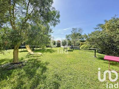 Maison - 280 m² - 8 pièces