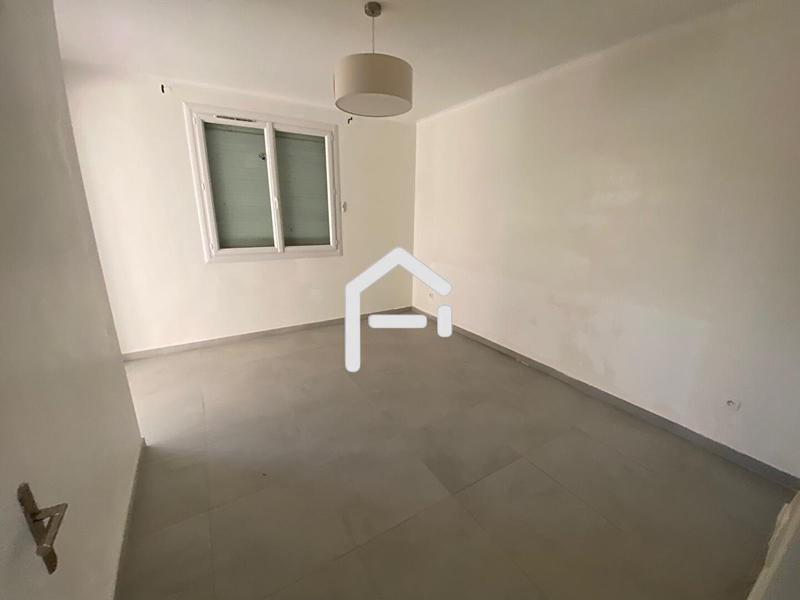 Maison - 258 m² - 8 pièces