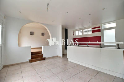 Maison - 71 m² - 5 pièces