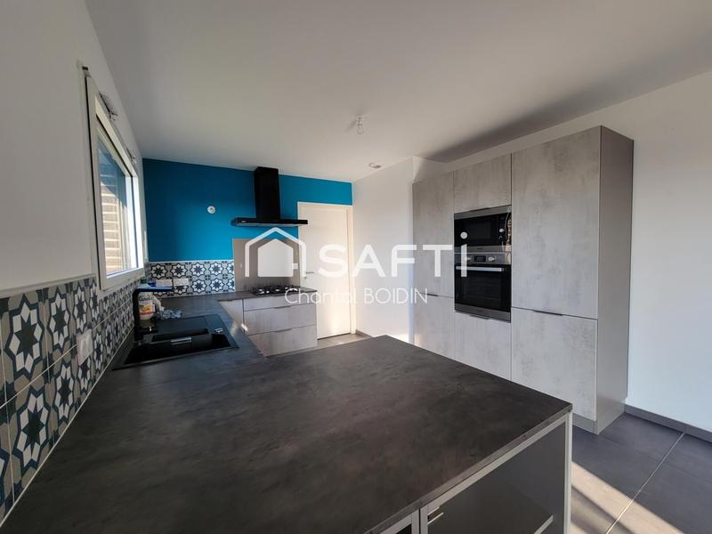 Maison - 93 m² - 4 pièces