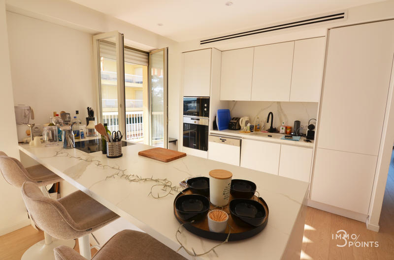 Appartement - 81 m² - 3 pièces