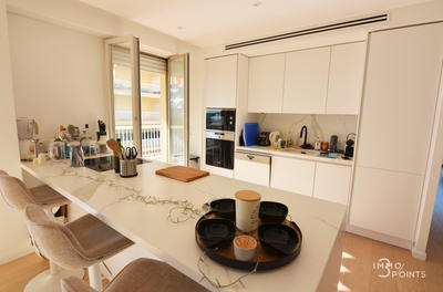 Appartement - 81 m² - 3 pièces