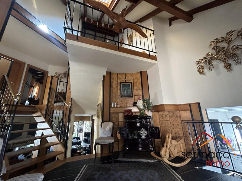 Maison contemporaine - 220 m² - 7 pièces