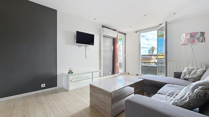 Appartement - 90 m² - 4 pièces