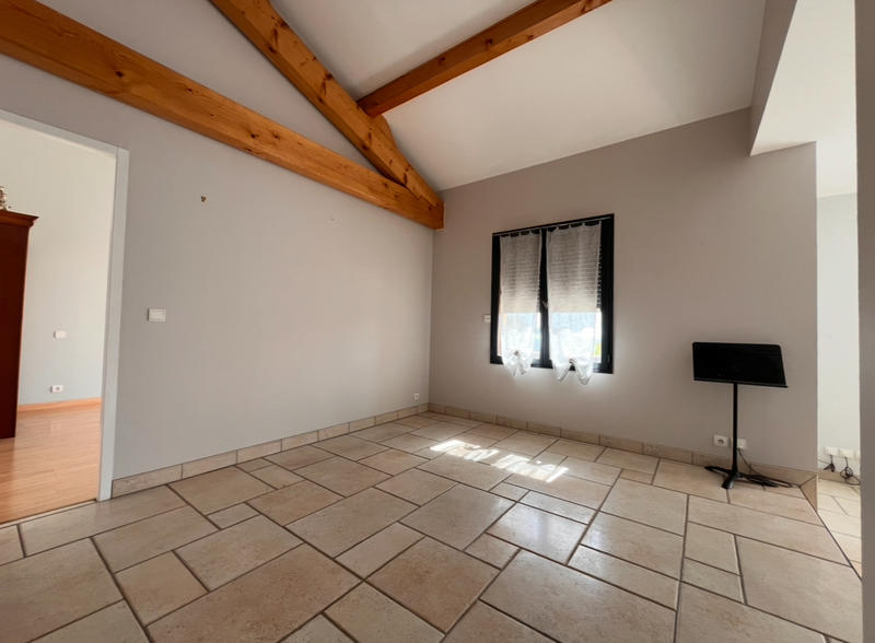 Maison - 183 m² - 8 pièces