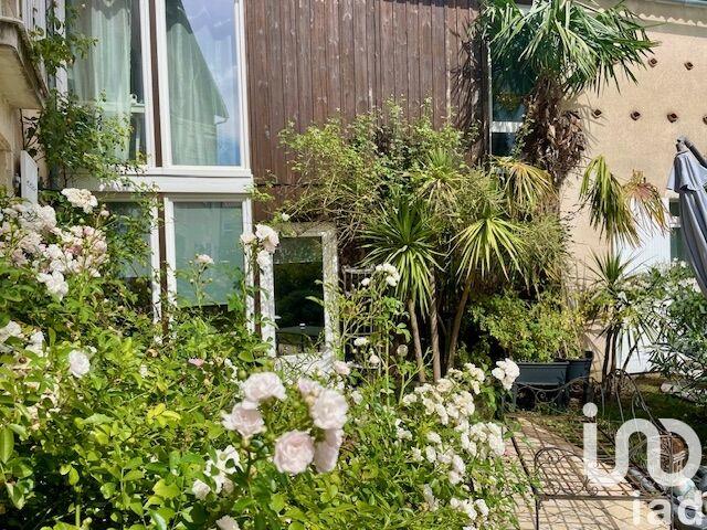 Maison - 245 m² - 10 pièces