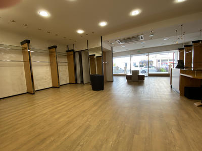 Local commercial - 97 m²