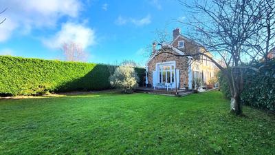 Château - 161 m² - 7 pièces