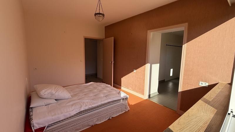 Maison - 235 m² - 7 pièces