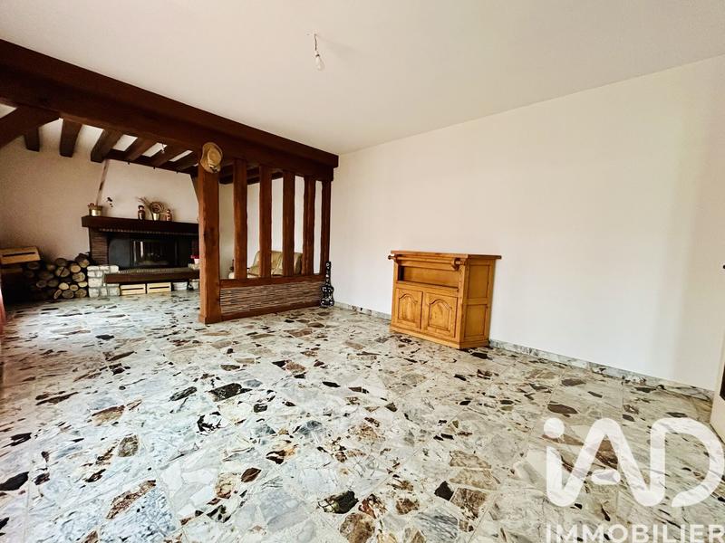 Maison - 202 m² - 8 pièces