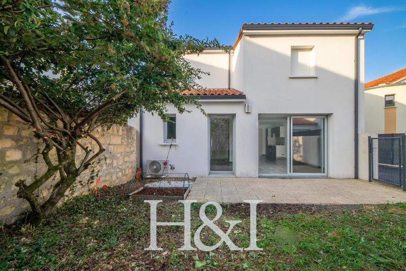 Propriété - 100 m² - 5 pièces