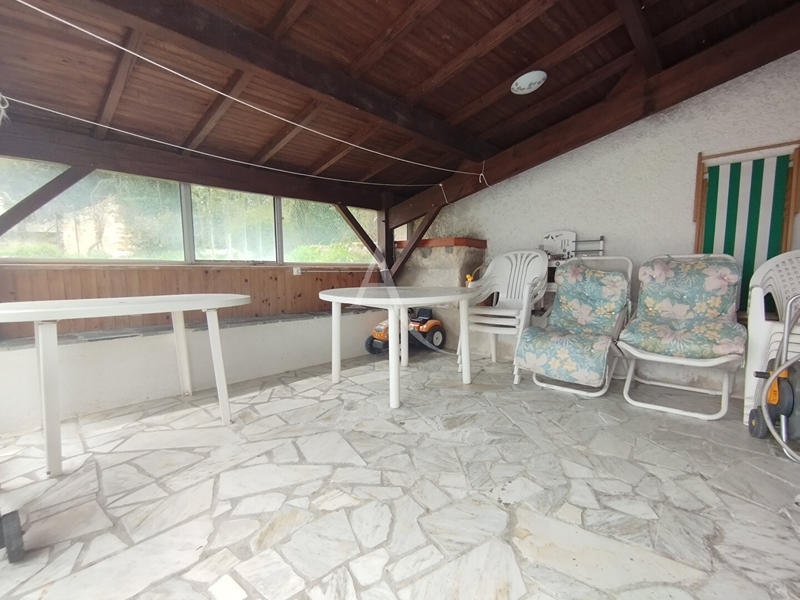 Maison - 138 m² - 8 pièces