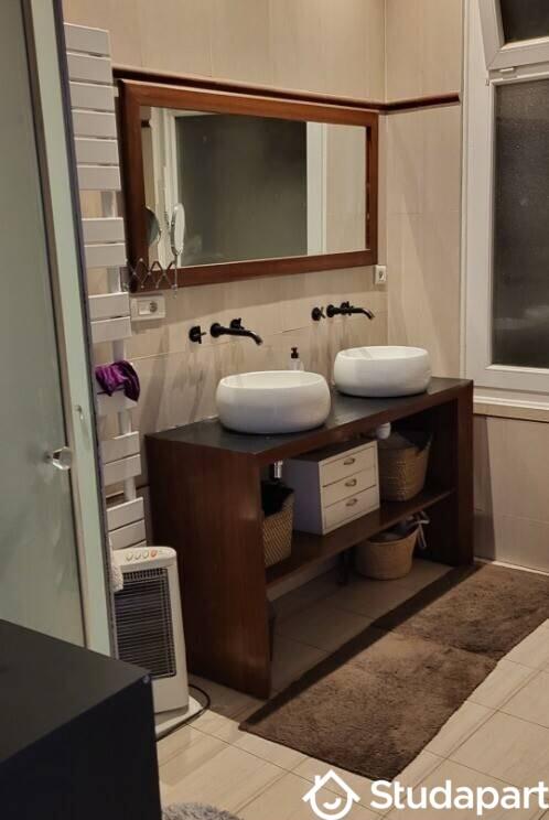 Chambre - 17 m² - 1 pièce