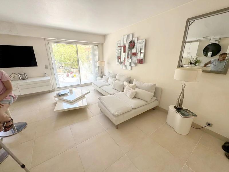 Appartement - 90 m² - 3 pièces