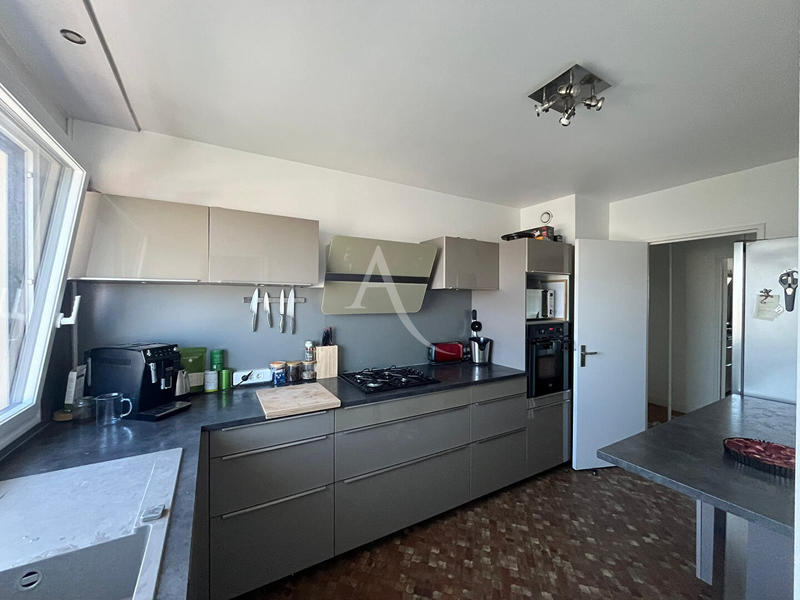 Appartement - 76 m² - 3 pièces