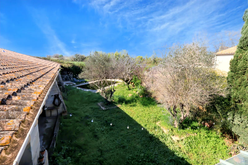 Maison - 225 m² - 8 pièces