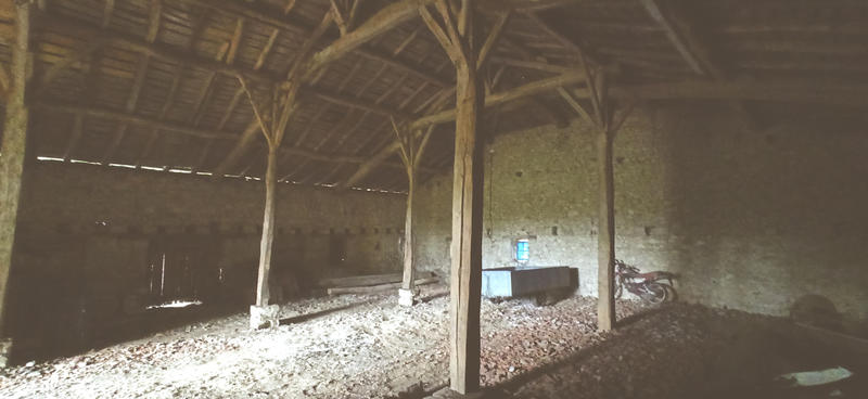 Maison - 250 m² - 1 pièce