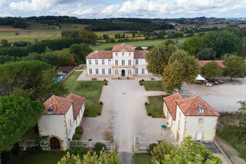 Château - 1 100 m² - 15 pièces
