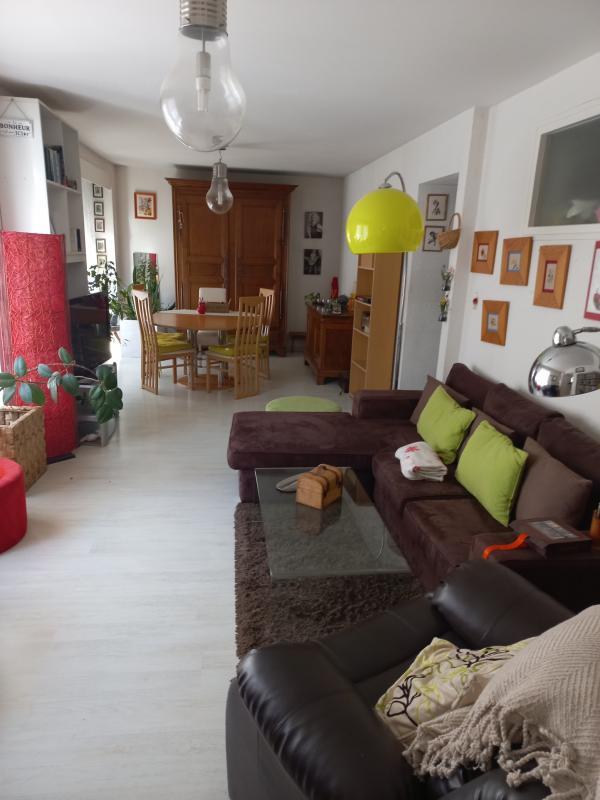 Appartement - 90 m² - 3 pièces