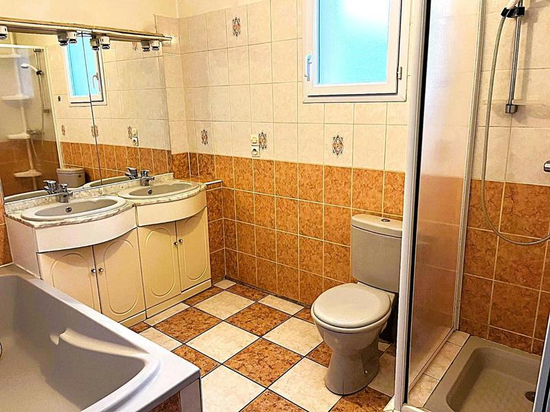 Maison - 165 m² - 6 pièces