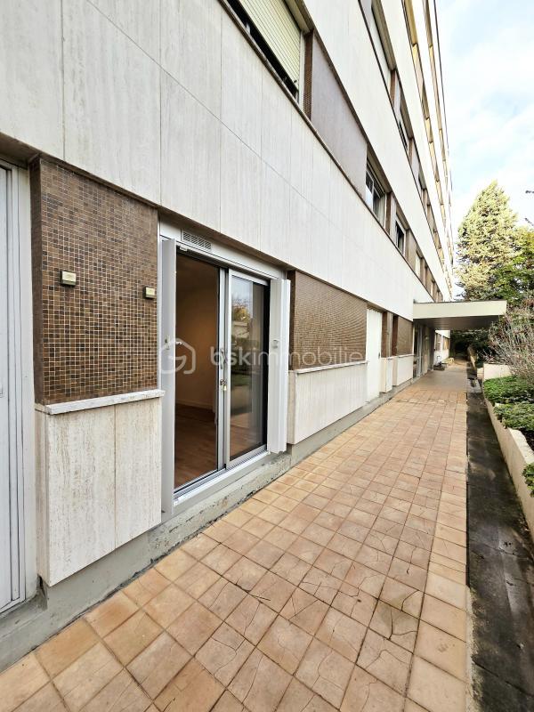 Studio - 14 m² - 1 pièce