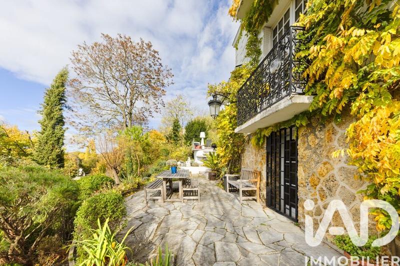 Maison - 175 m² - 8 pièces