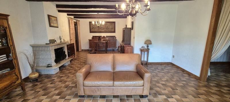 Maison - 137 m² - 6 pièces