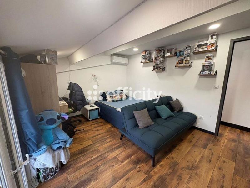 Villa - 93 m² - 5 pièces