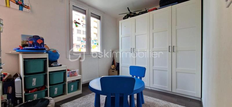 Appartement - 94 m² - 5 pièces