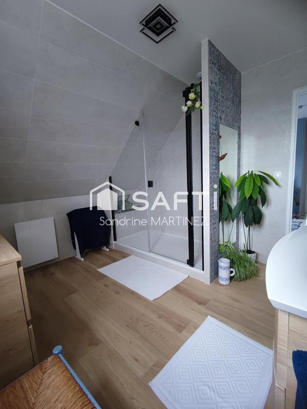 Maison - 140 m² - 6 pièces