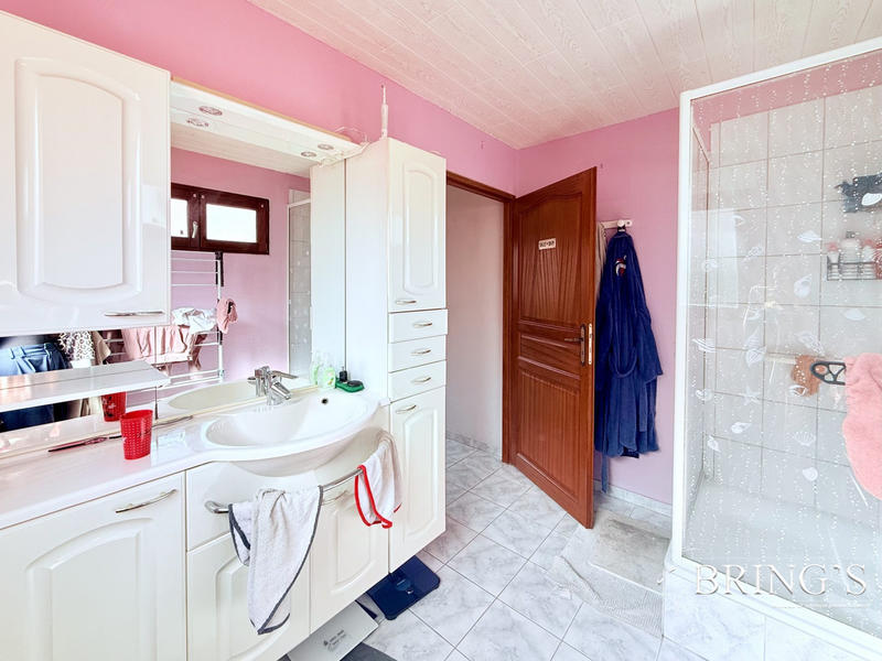 Maison - 85 m² - 3 pièces