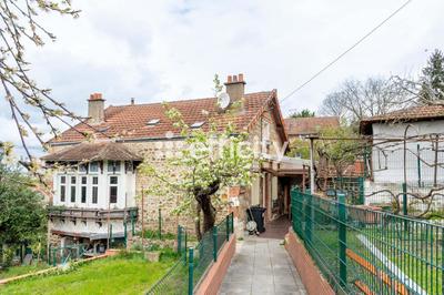 Maison - 100 m² - 6 pièces