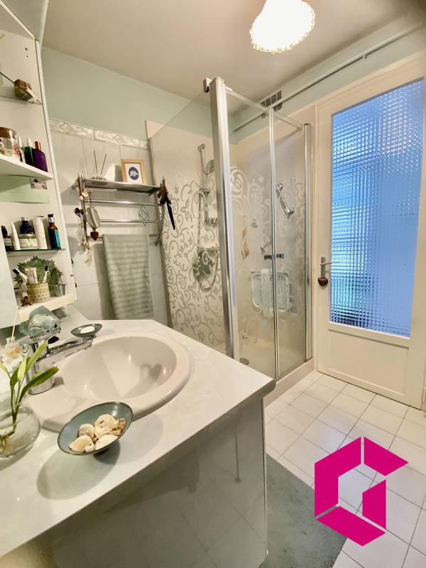 Appartement - 79 m² - 4 pièces