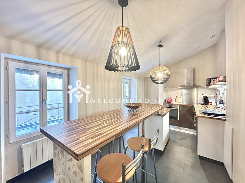 Appartement - 81 m² - 3 pièces