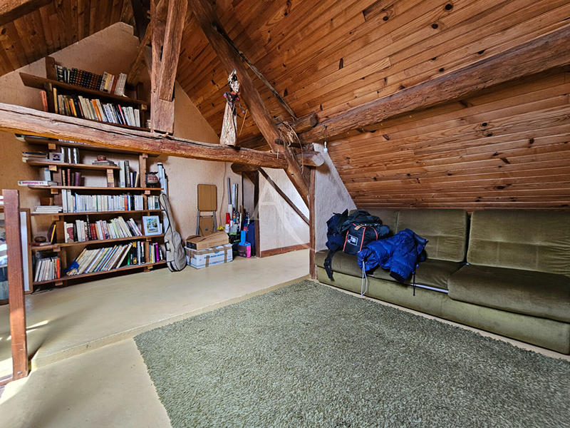 Maison - 110 m² - 4 pièces