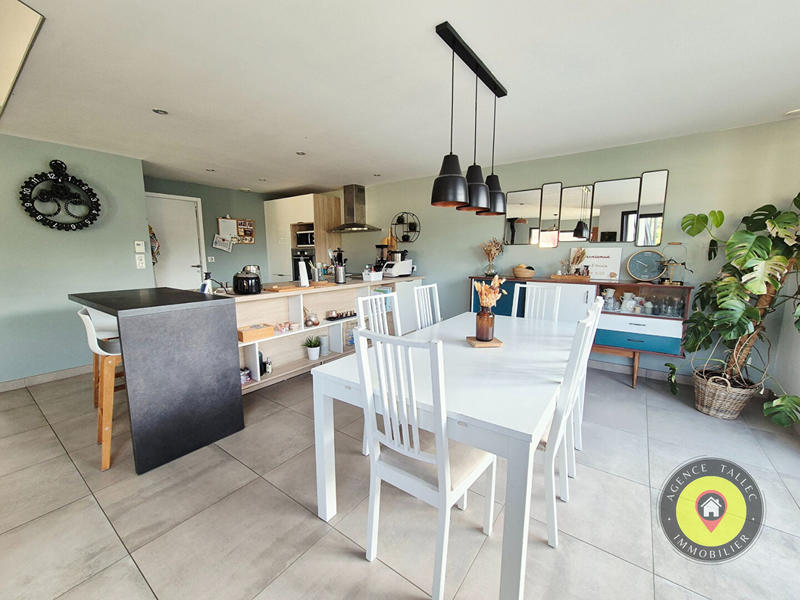 Maison - 146 m² - 6 pièces