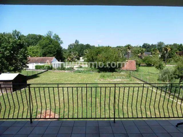 Maison - 230 m² - 6 pièces