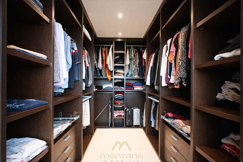 Villa - 285 m² - 8 pièces