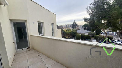 Appartement - 80 m² - 3 pièces