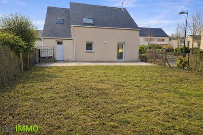 Maison - 97 m² - 5 pièces