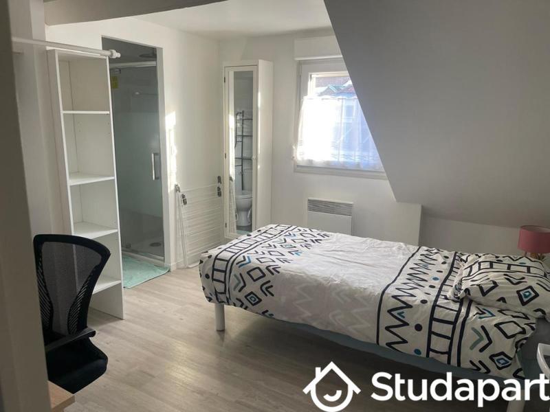 Chambre - 12 m² - 1 pièce