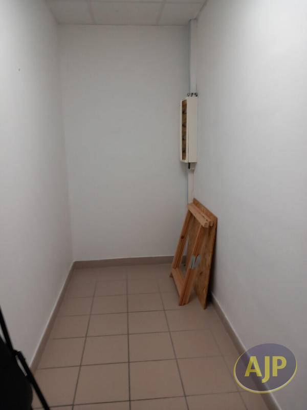 Local commercial - 60 m² - 2 pièces