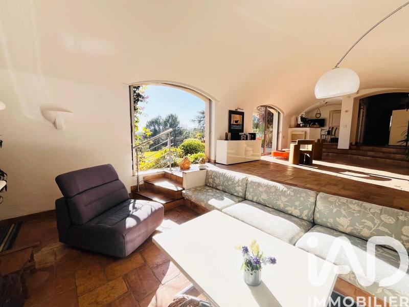 Maison de maîtres - 310 m² - 10 pièces