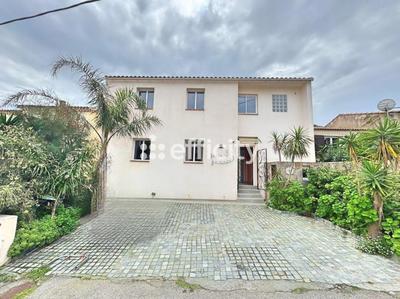 Appartement - 84 m² - 3 pièces