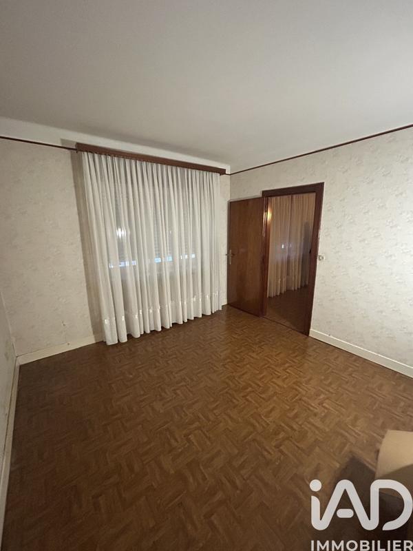 Maison - 96 m² - 6 pièces