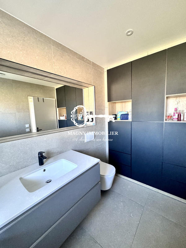 Villa - 105 m² - 5 pièces