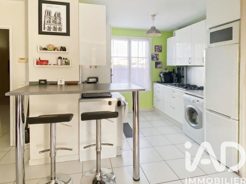 Maison - 99 m² - 5 pièces