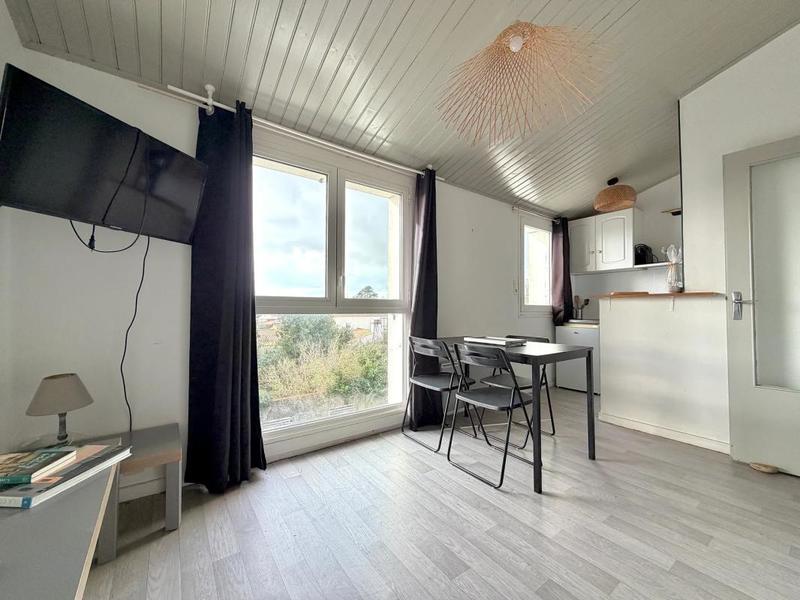 Studio - 19 m² - 1 pièce