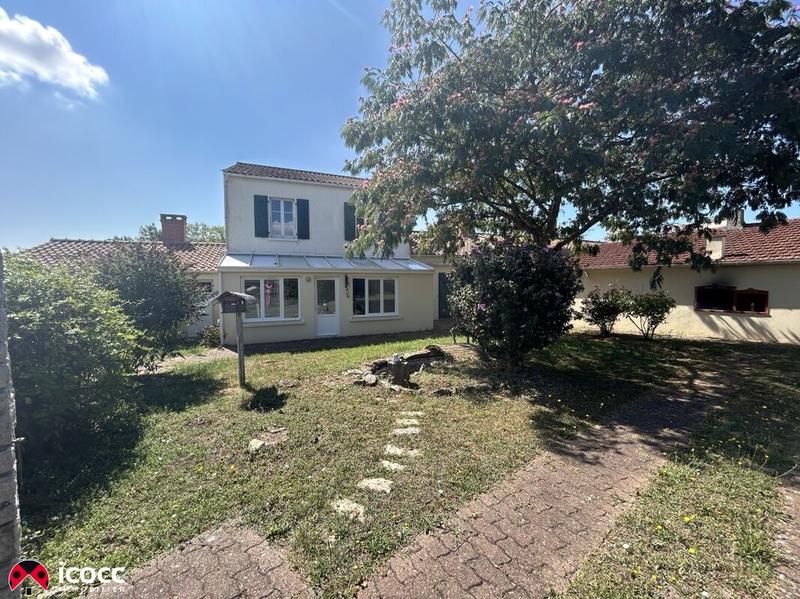 Propriété - 150 m² - 7 pièces